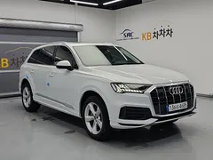 2022 Audi Q7 45 TDI Quattro — фото 4