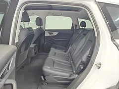 2022 Audi Q7 45 TDI Quattro — фото 16