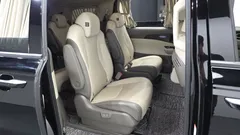 2023 Kia Carnival Gasoline 9-Seater Hi-Limousine — фото 12