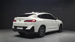 2023 BMW X4 xDrive20i M Sport — фото 2