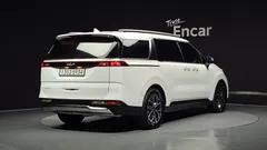 2023 Kia Carnival Diesel 9-Seater Noblesse — фото 2