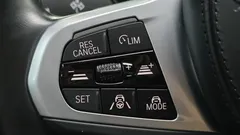2023 BMW 5-Series 520i M Sport — фото 18