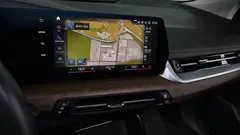 2022 BMW 2-Series 218d Luxury, белый — фото 14