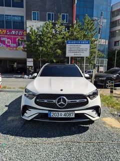 2023 Mercedes-Benz GLC-Class GLC300 4MATIC — фото 1