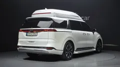 2023 Kia Carnival Gasoline 7-Seater Hi-Limousine — фото 2