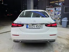 2022 Mercedes-Benz E-Class E350 4MATIC Avantgarde — фото 2