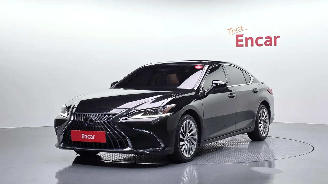 2023 Lexus ES Luxury Plus