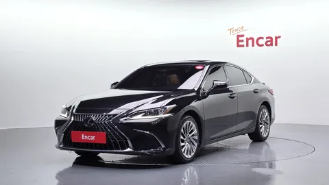 2023 Lexus ES Luxury Plus