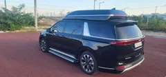 2023 Kia Carnival Diesel 7-Seater Hi-Limousine — фото 2