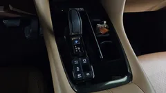 2024 Toyota Alphard 2.5 HEV Executive AWD, чёрный — фото 9