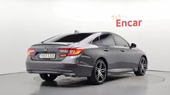 2021 Honda Accord 2.0 Hybrid Touring, серый — фото 2
