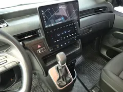 2022 Hyundai Staria Cargo 5-Seater — фото 9