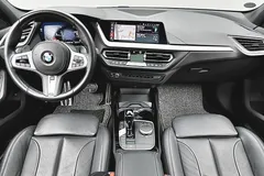 2022 BMW 1-Series 120i M Sports — фото 5