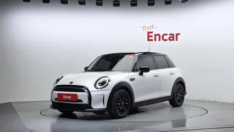 2024 Mini Cooper 5Door Classic