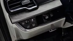 2022 Kia Sportage Signature Gravity 2WD, 연두색 — фото 18