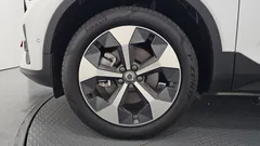 2023 Volvo XC40 B4 Ultimate Bright — фото 5