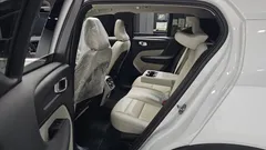 2023 Volvo XC40 B4 Ultimate Bright — фото 12