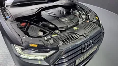 2022 Audi A8 55 TFSI Quattro LWB — фото 6