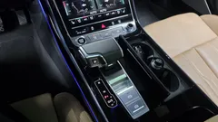 2022 Audi A8 55 TFSI Quattro LWB — фото 9
