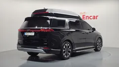 2022 Kia Carnival Gasoline 9-Seater Hi-Limousine — фото 2