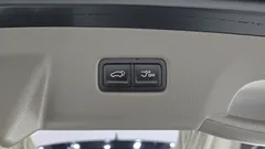 2022 Kia Carnival Gasoline 9-Seater Hi-Limousine — фото 15