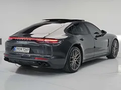 2023 Porsche Panamera 2.9 AWD Platinum Edition — фото 4