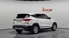 2023 Kia Seltos Gasoline 1.6 Turbo 4WD — фото 2