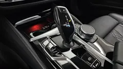 2022 BMW 5-Series 523d Luxury — фото 9