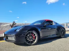 2023 Porsche 911 Targa 4, чёрный — фото 3