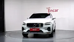 2024 Volvo XC60 B6 Ultimate Bright, белый — фото 3