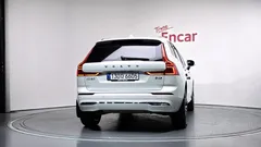 2024 Volvo XC60 B6 Ultimate Bright, белый — фото 4