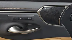 2022 Lexus ES Executive — фото 13