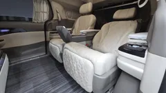2023 Kia Carnival Gasoline 4-Seater Hi-Limousine — фото 12