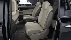 2023 Kia Carnival Diesel 9-Seater Signature — фото 12