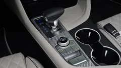 2023 Genesis G70 Gasoline 2.0T 4WD, серо-серебристый — фото 9