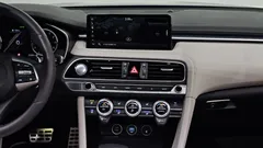 2023 Genesis G70 Gasoline 2.0T 4WD, серо-серебристый — фото 14