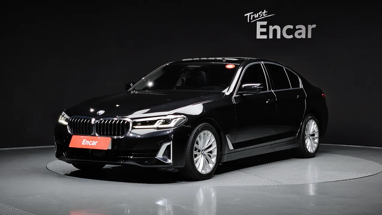 2023 BMW 5-Series 523d Luxury