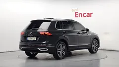 2021 Volkswagen Tiguan 2.0 TDI 4Motion Prestige, серый — фото 2