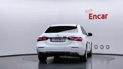 2022 Mercedes-Benz E-Class E250 Exclusive — фото 4