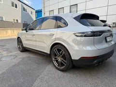 2022 Porsche Cayenne 3.0 PLATINUM EDITION — фото 2