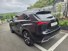 2021 Lexus NX Supreme, чёрный — фото 4