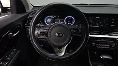 2021 Kia Niro 1.6 HEV, белый — фото 13