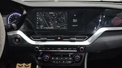 2021 Kia Niro 1.6 HEV, белый — фото 14