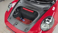 2022 Porsche 911 Carrera 4 Cabriolet, красный — фото 6