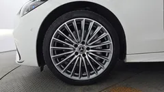 2022 Mercedes-Benz C-Class C300 AMG Line, белый — фото 5