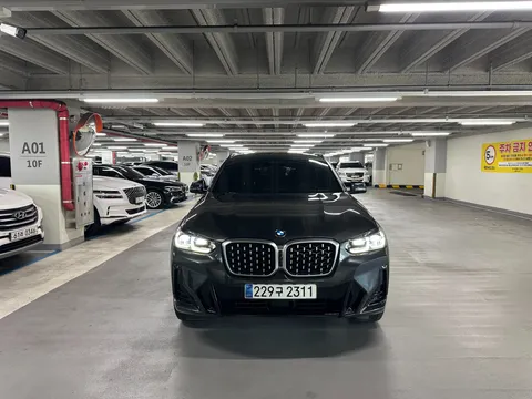 2023 BMW X4 xDrive20i M Sport