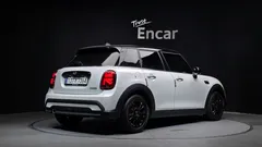 2024 Mini Cooper 5Door Classic — фото 2