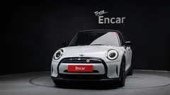 2024 Mini Cooper 5Door Classic — фото 3