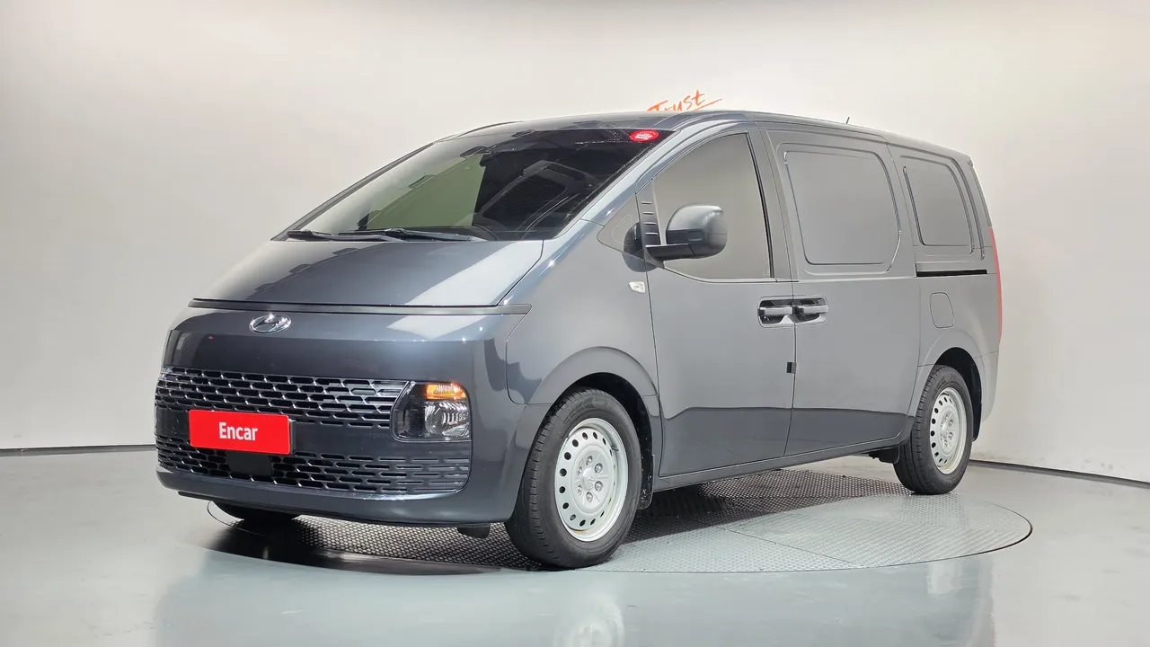 2023 Hyundai Staria Cargo 3-Seater