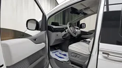 2022 Hyundai Staria Lounge 7-Seater — фото 10